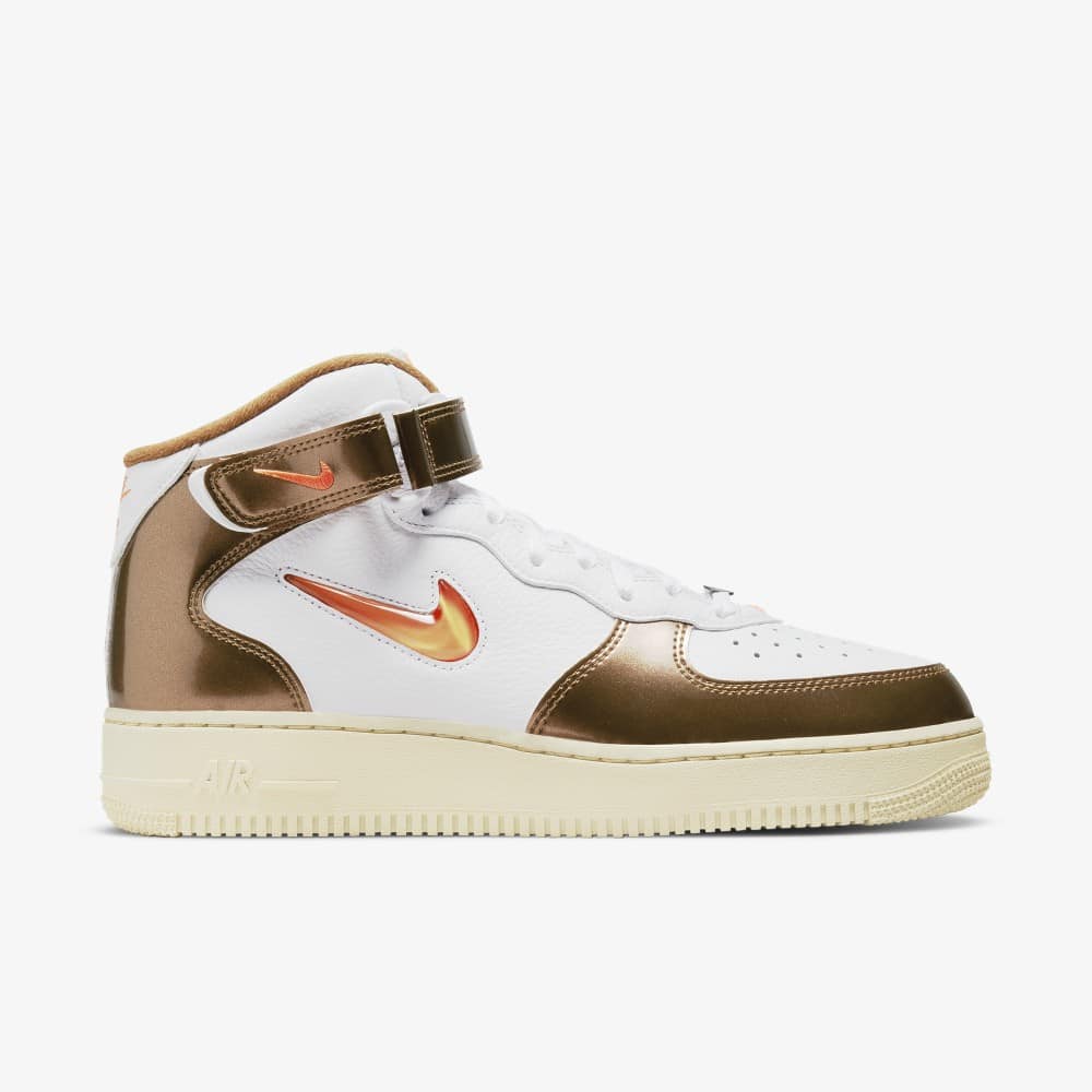 Air force 1 lv8 alte sale